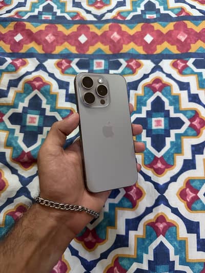 Apple iPhone 15 Pro