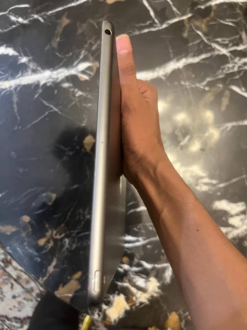 ipad 8 generation 4