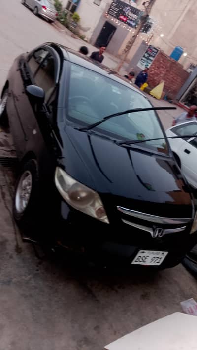 lush condition Honda city idsi 90 % original paint
