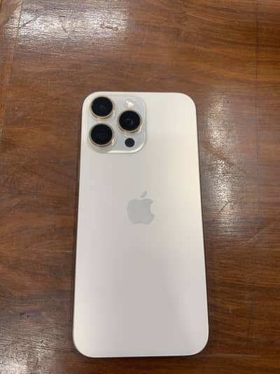 Apple iPhone 16 Pro Max