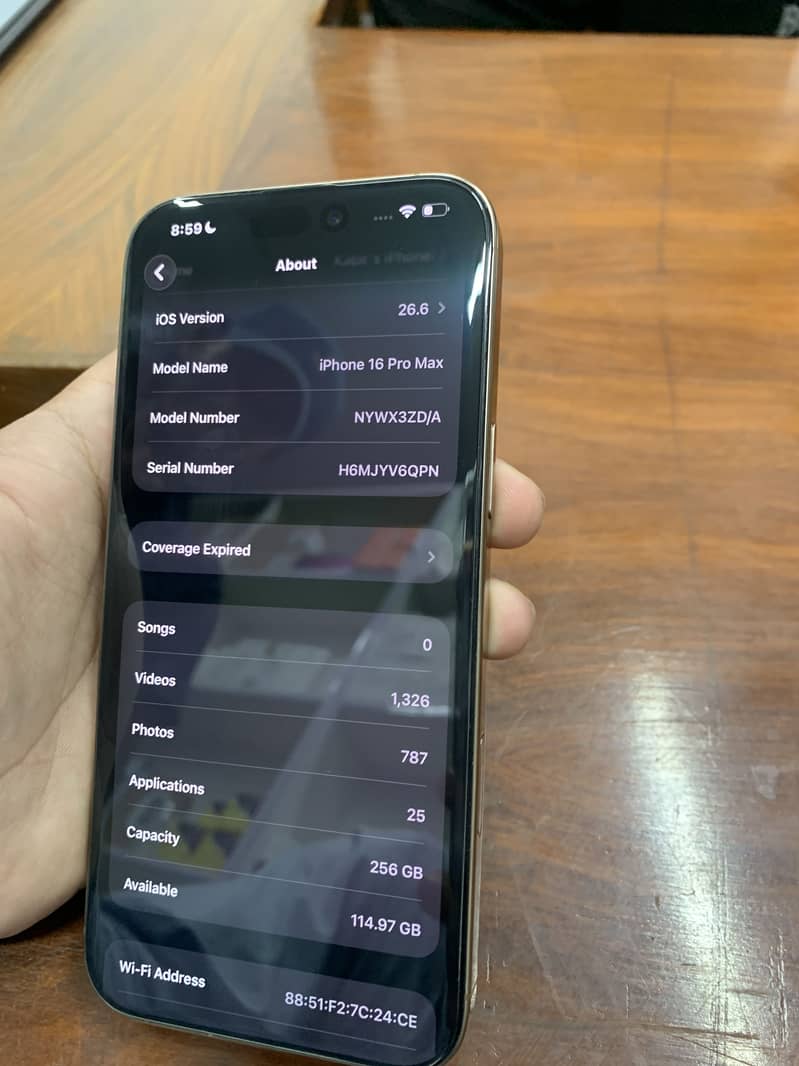 Apple iPhone 16 Pro Max 7