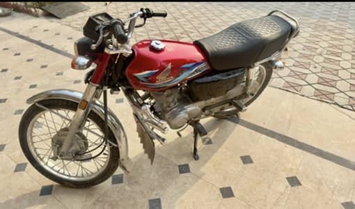 Honda CG 125 (2024)