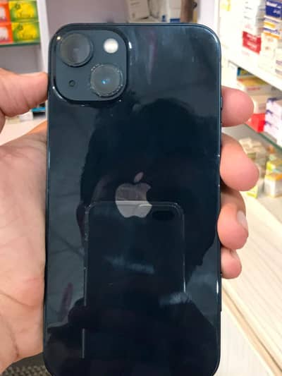 Apple iPhone 13