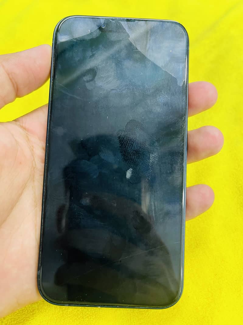 Apple iPhone 13 10