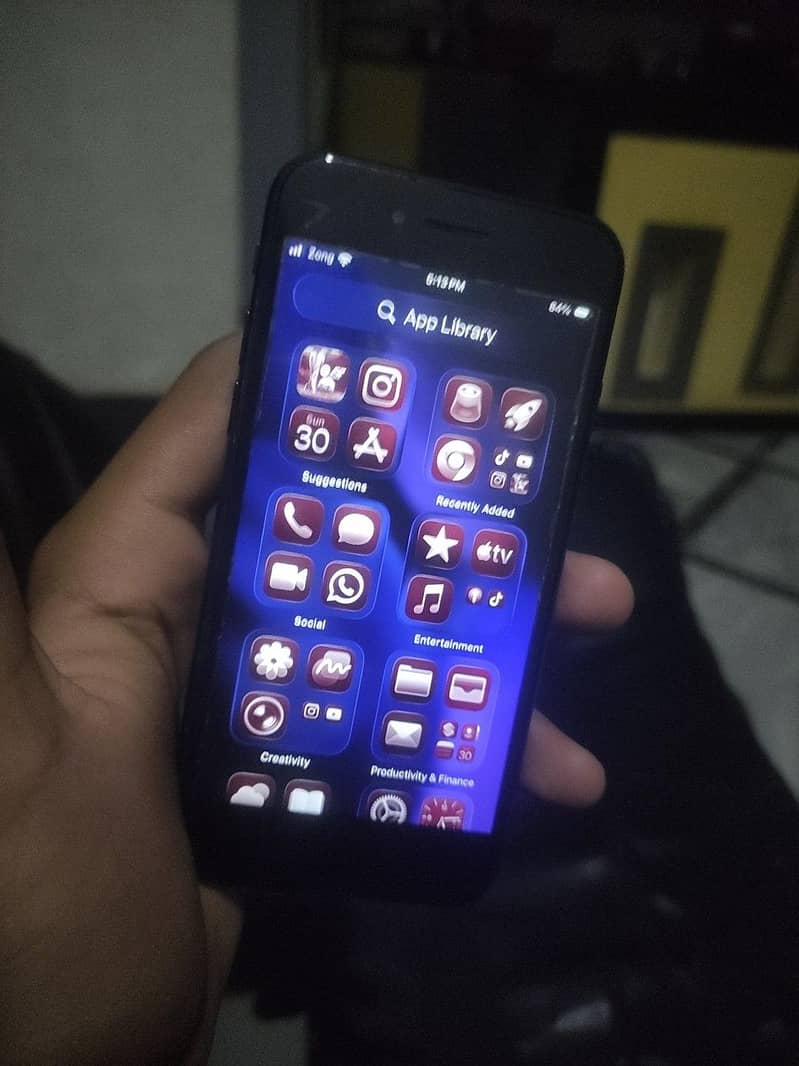 Apple iPhone SE 3 5