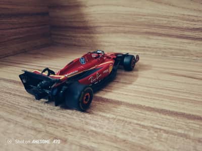 Official Ferrari sf 24 Dicast model powered by Shell