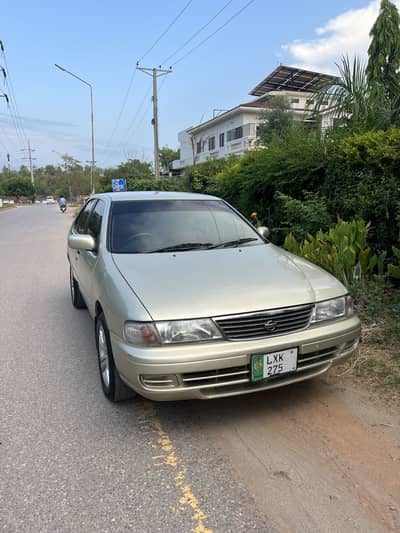 Nissan Sunny 2000