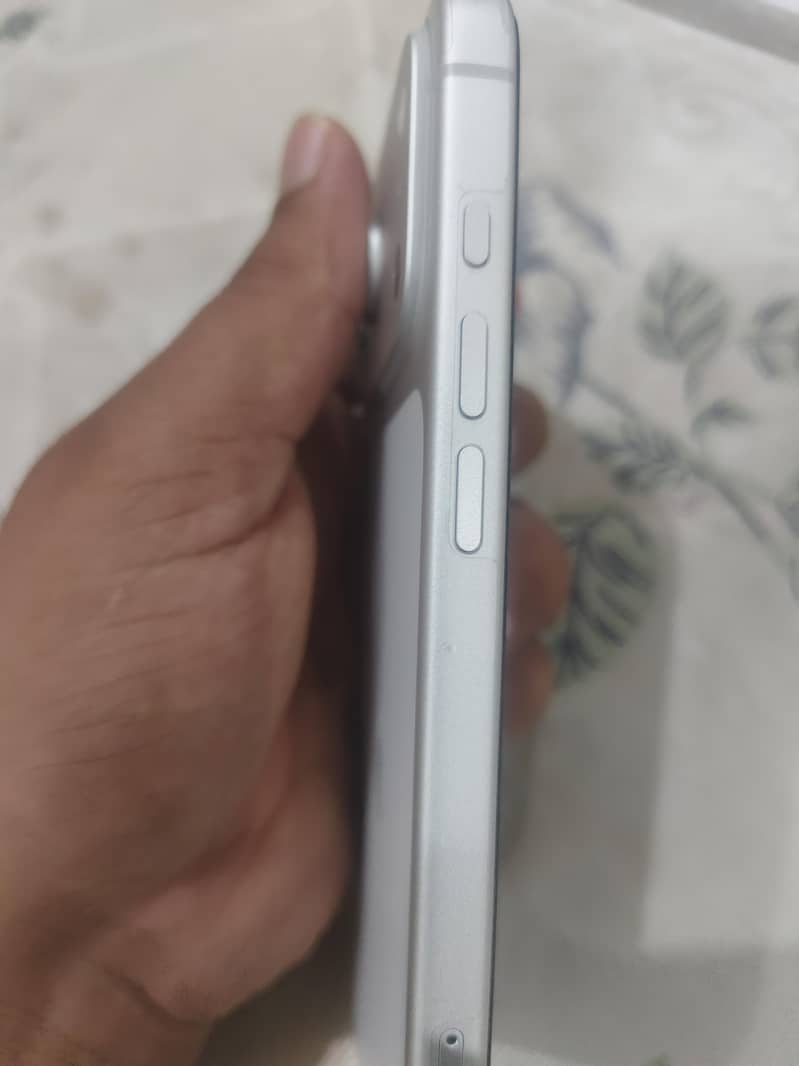 Apple iPhone 17 Pro Max 1