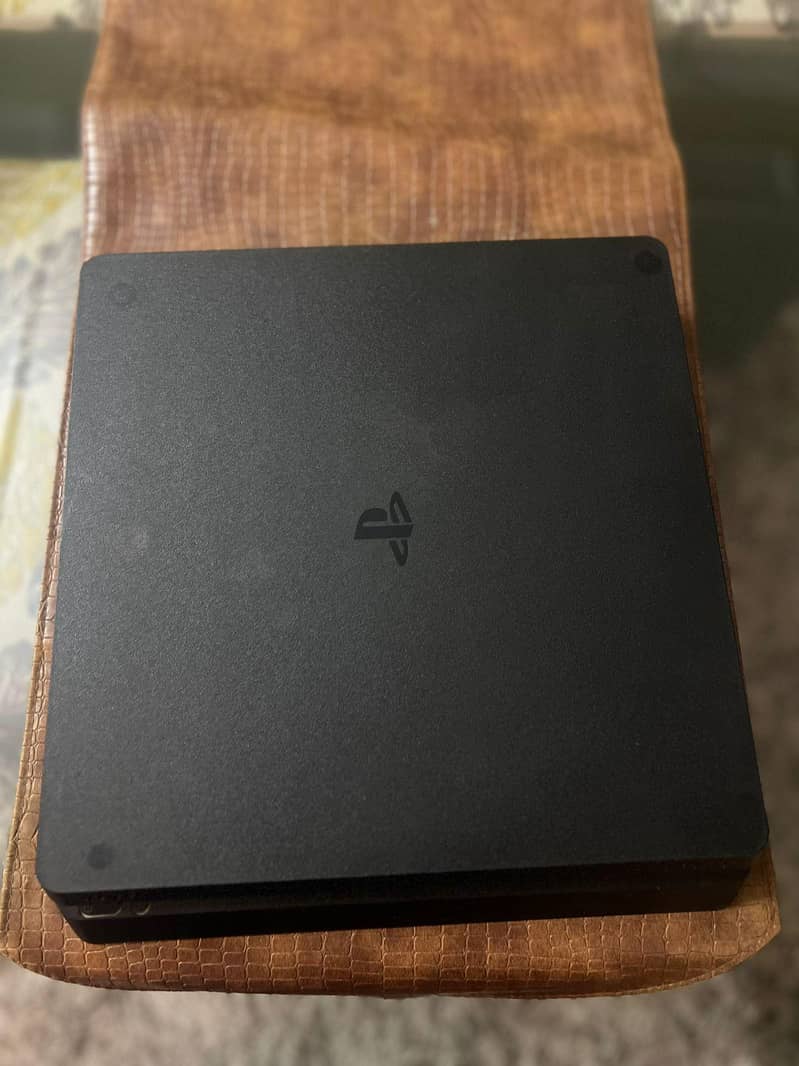 ps4 slim sealed 3