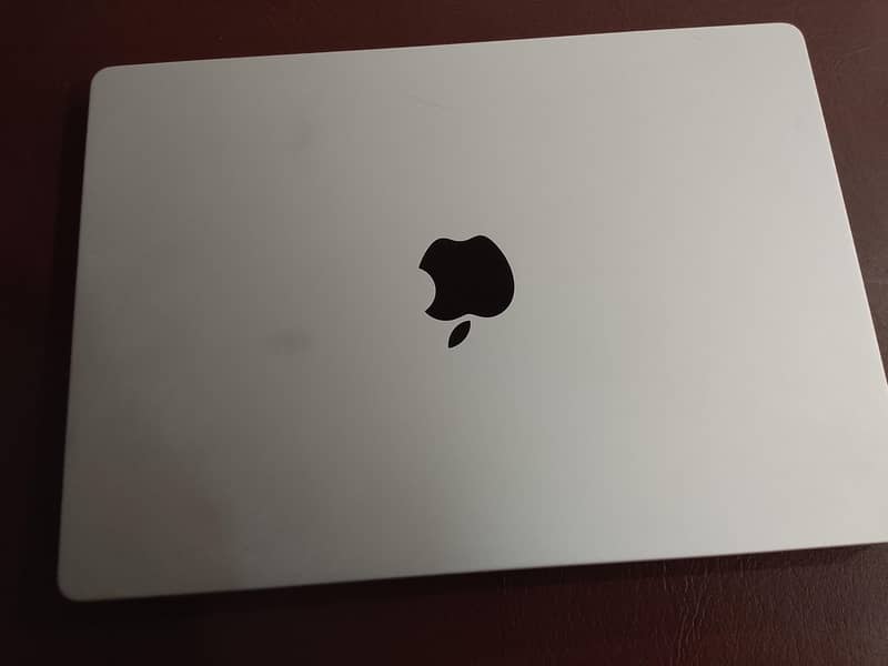 Apple MacBook Pro 14-inch 2021 | 16GB RAM | 512GB SSD 0