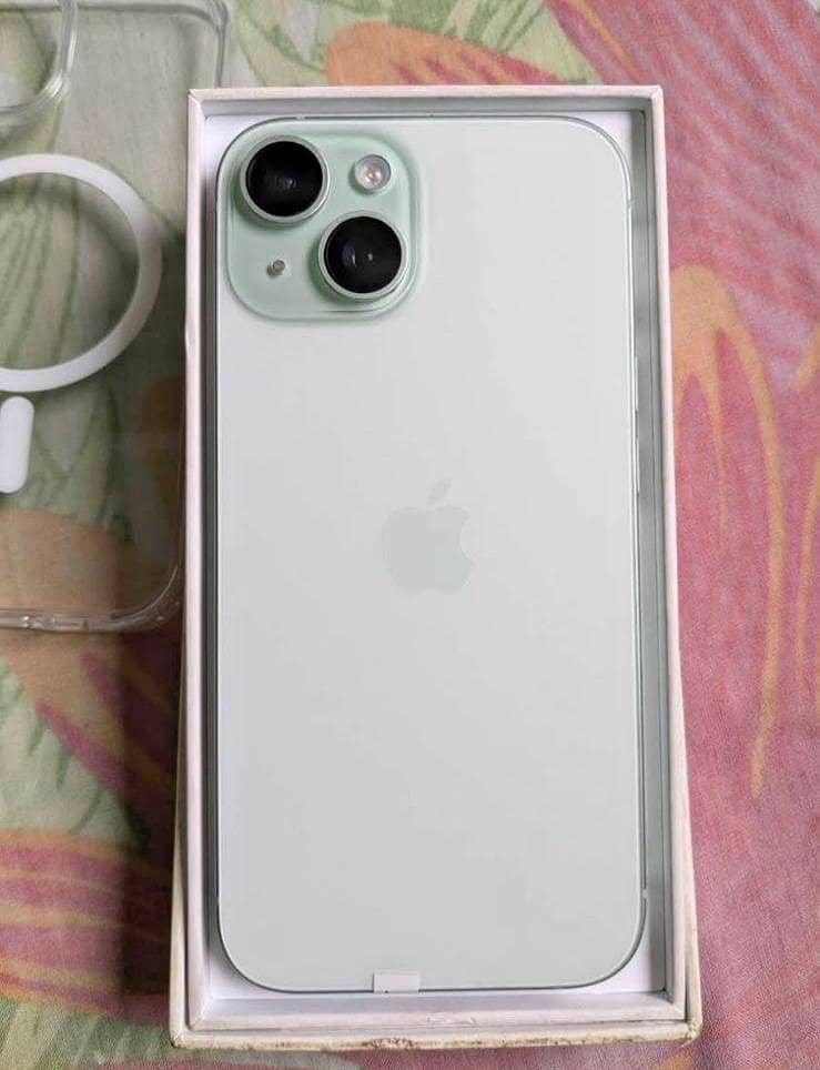 Apple iPhone 15 2