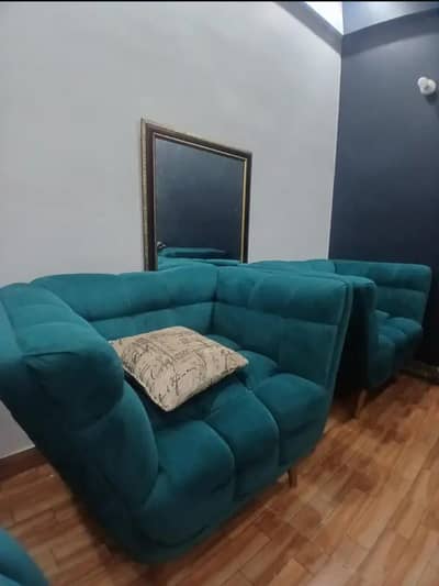 7 Seater Sofa Set – Premium Velvet | Excellent Condition
