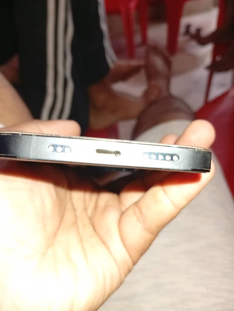 Apple iPhone 12 Pro 3