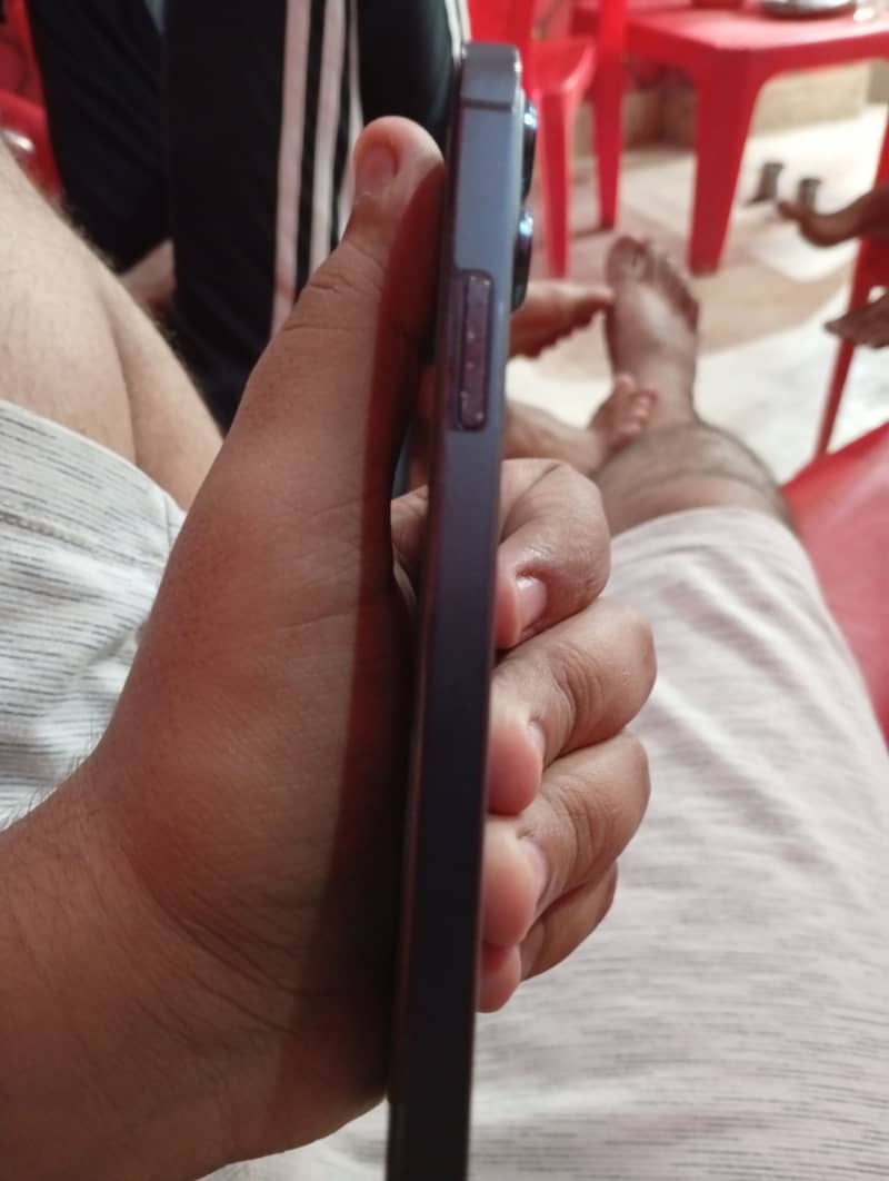 Apple iPhone 12 Pro 4