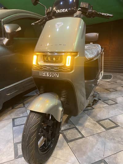 Yadea EPOC-H Electric Scooter | Brand New 10/10 | PPF Installed