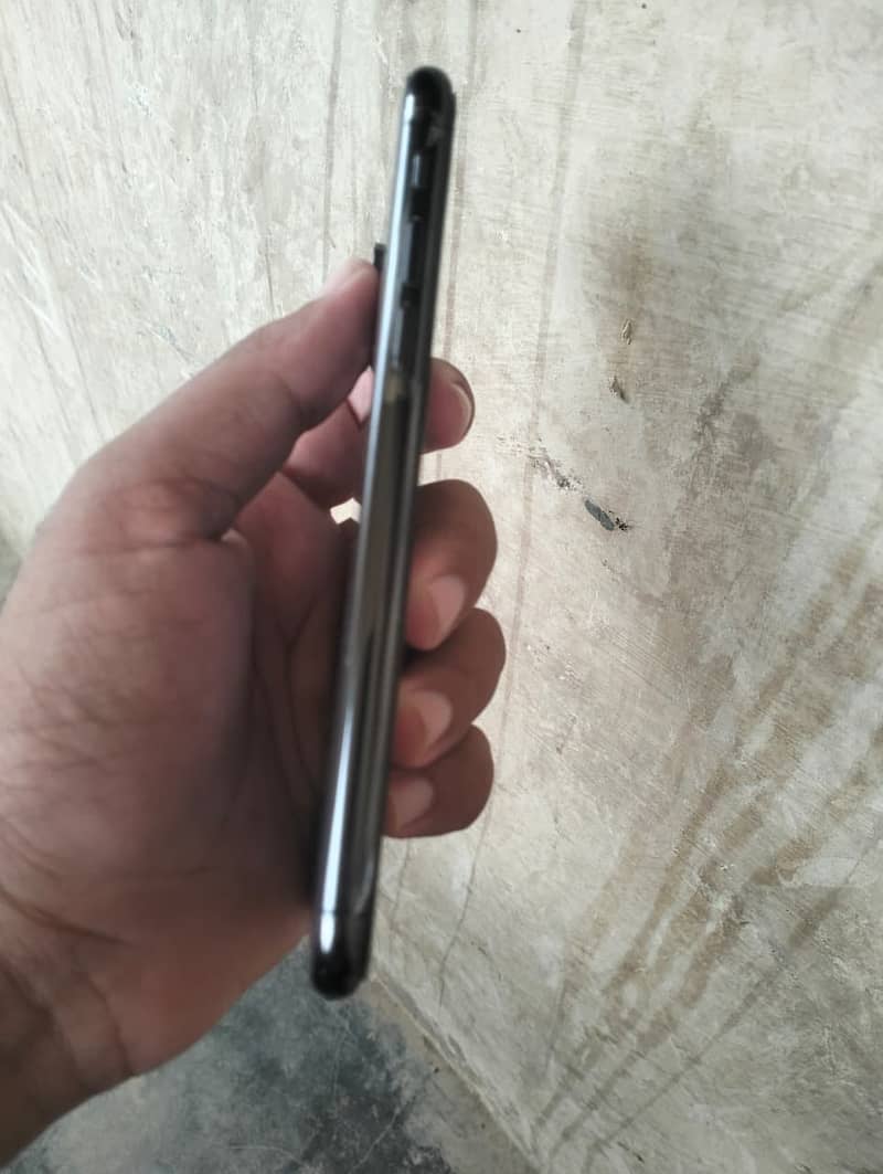 Apple iPhone XS 2