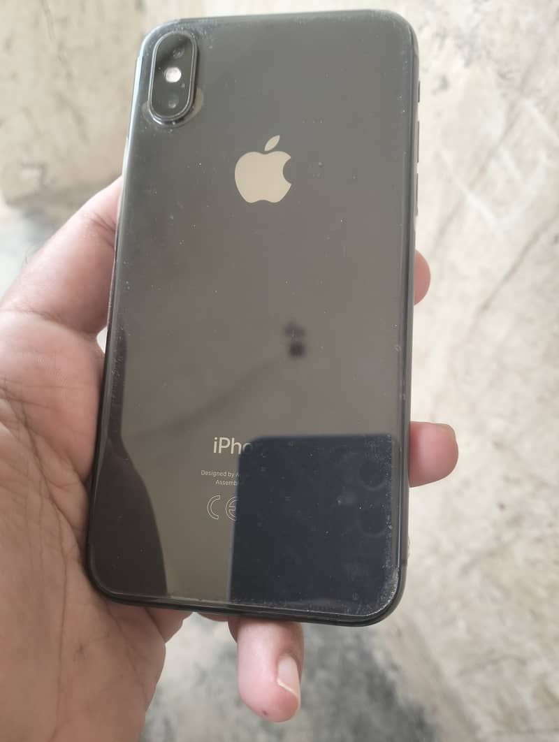 Apple iPhone XS 5