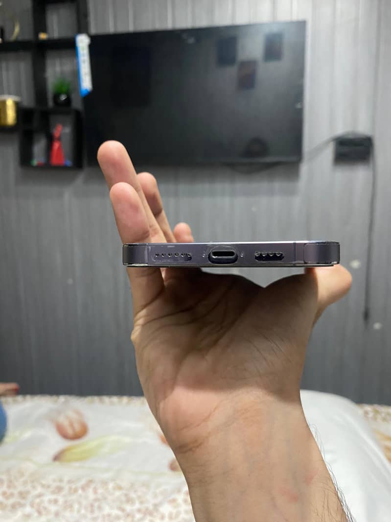 Apple iPhone 14 Pro Max 4
