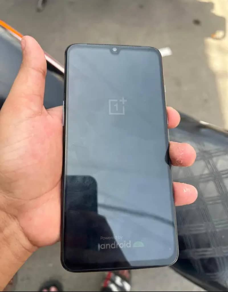 OnePlus 7 (8/256) 4
