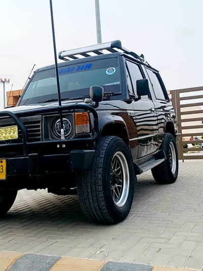 Mitsubishi Pajero 1988