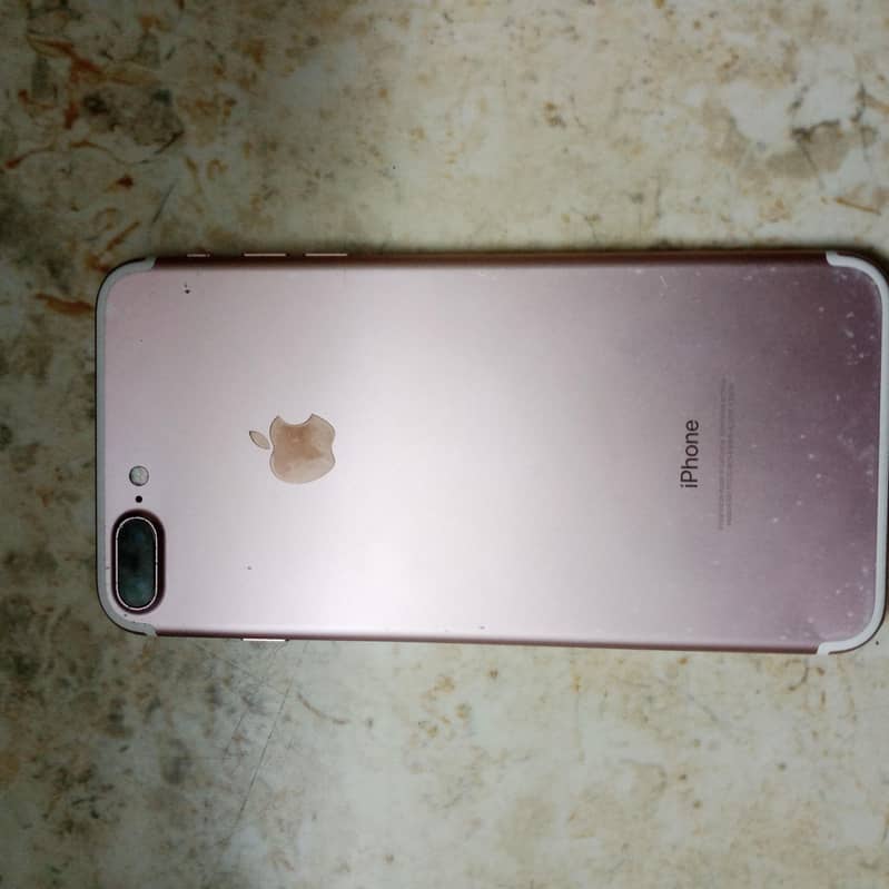 Apple iPhone 7 Plus 1