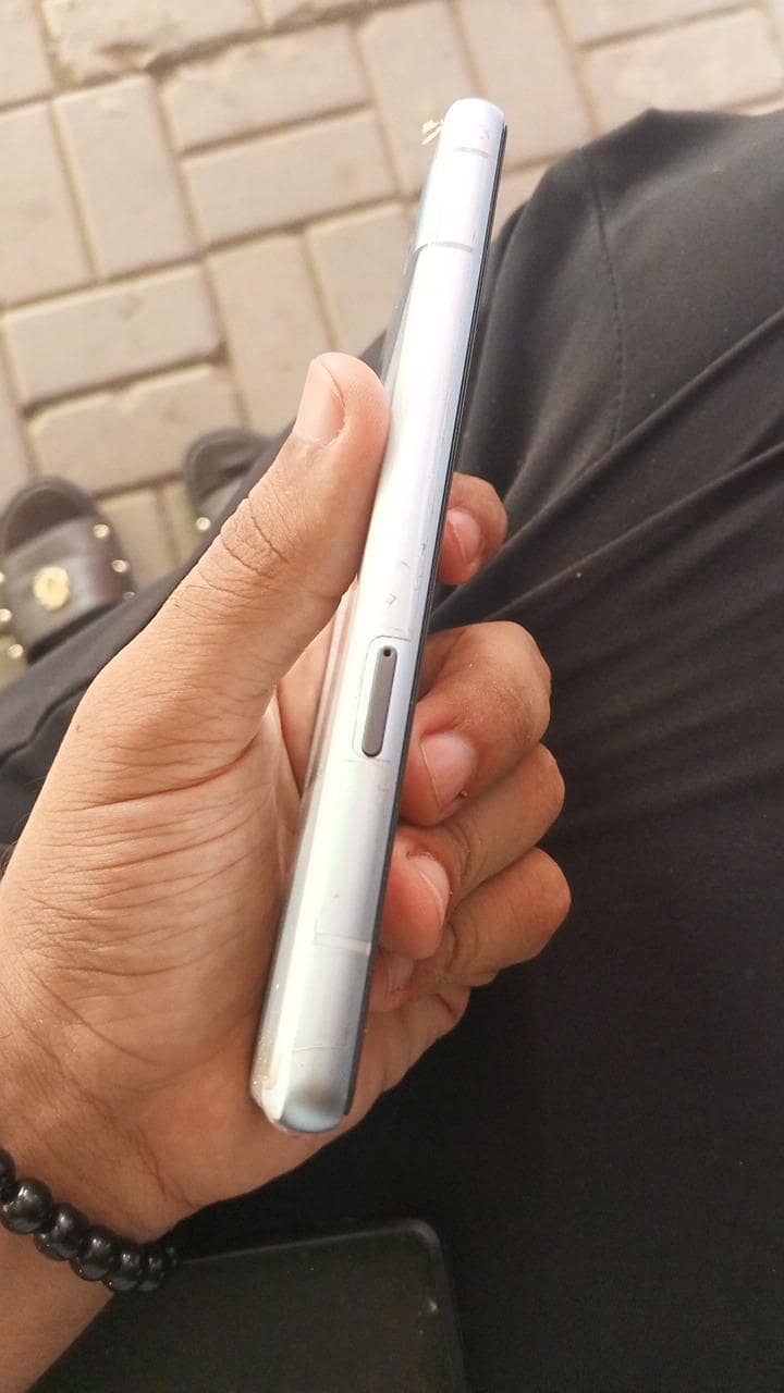 Google Pixel 7a 4