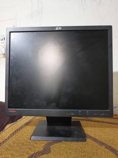 IBM lcd 17 inch