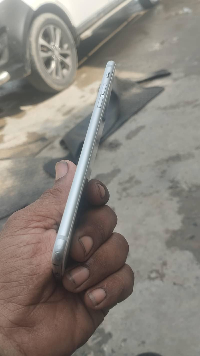 Apple iPhone 6 Plus 2