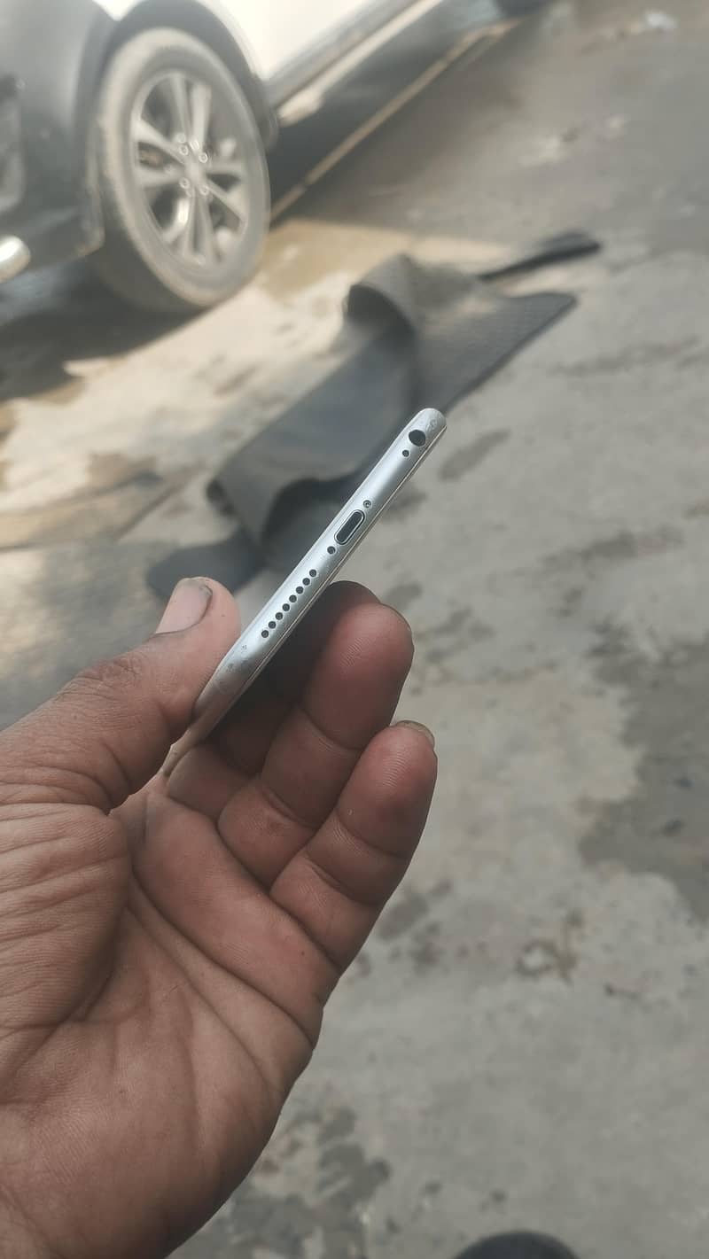 Apple iPhone 6 Plus 3