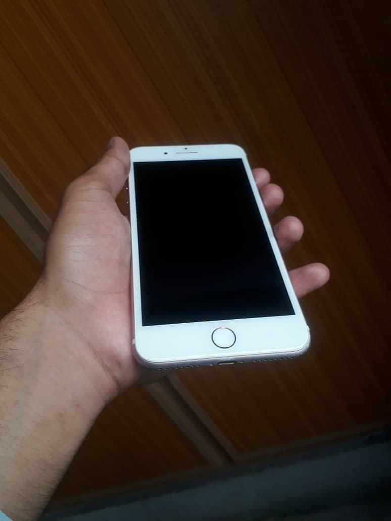 Apple iPhone 7 Plus 3