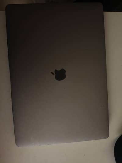 Macbook pro 2019 32GB 1TB