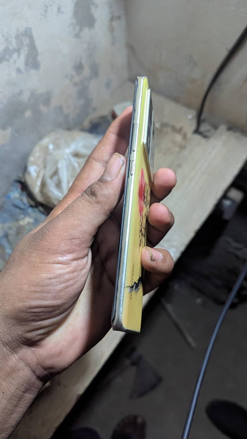 Infinix Note 40 Pro 3
