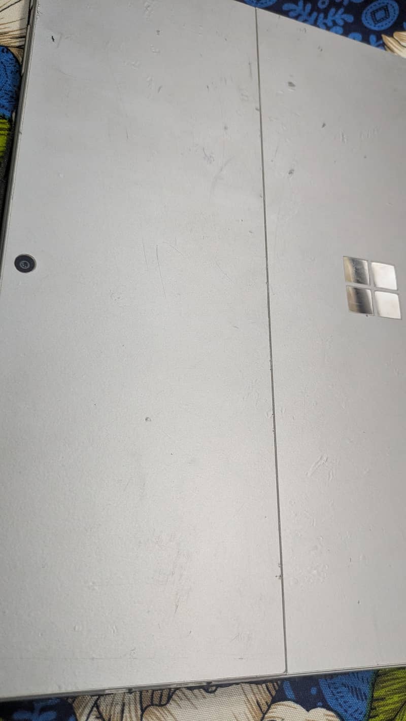 Microsoft surface 5 pro 0
