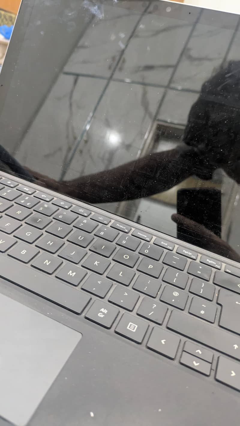 Microsoft surface 5 pro 1