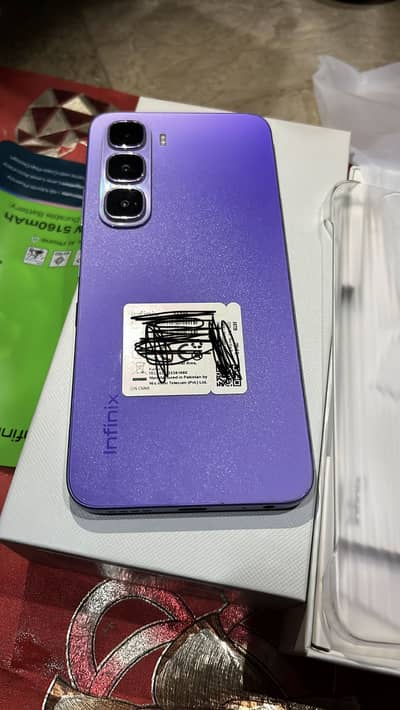 Infnix hot 60i  256 gb