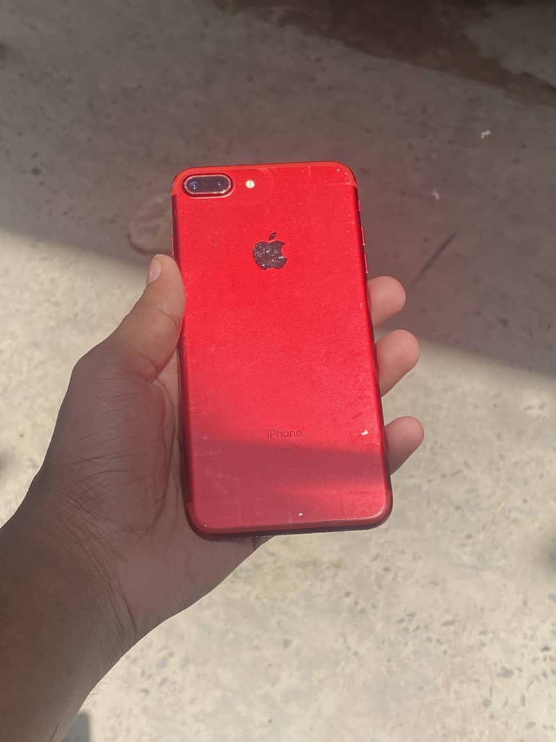 Apple iPhone 7 Plus 10