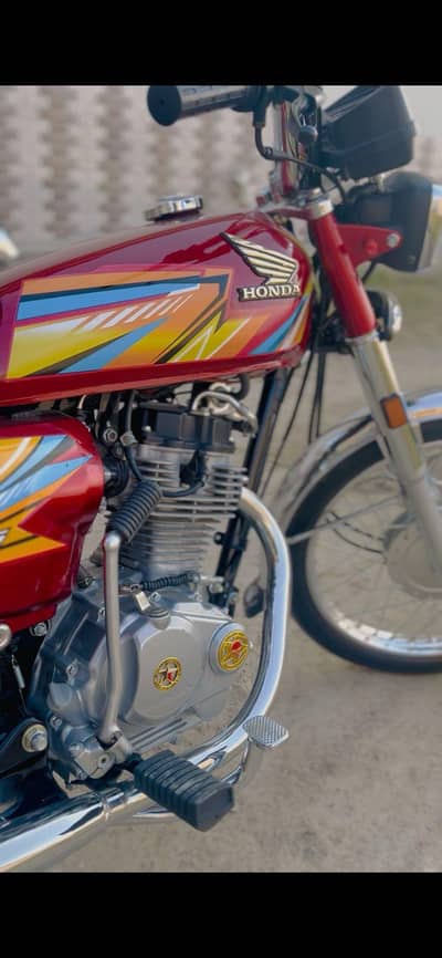 honda 125. . . 2025