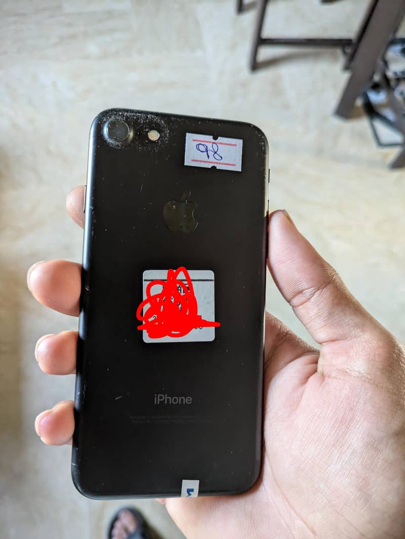 Apple iPhone 7 3