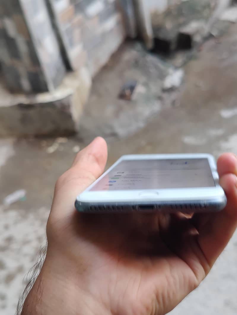 iphone 8 plus 3