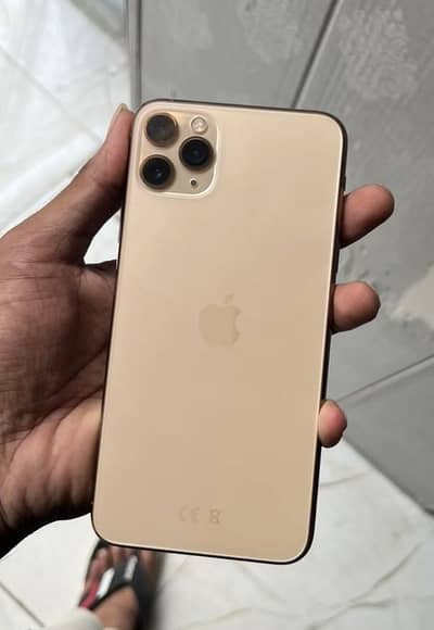 Apple iPhone 11 Pro Max pta approved 10/10 water pack