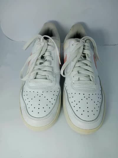 NIKE %100 ORIGINAL (Thrift) CONDITION 10/10