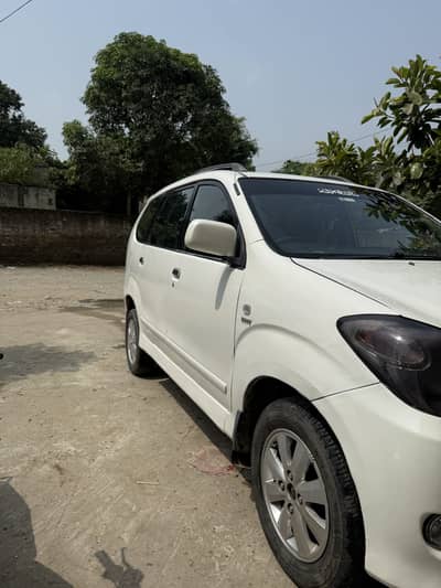 Toyota Avanza 2013