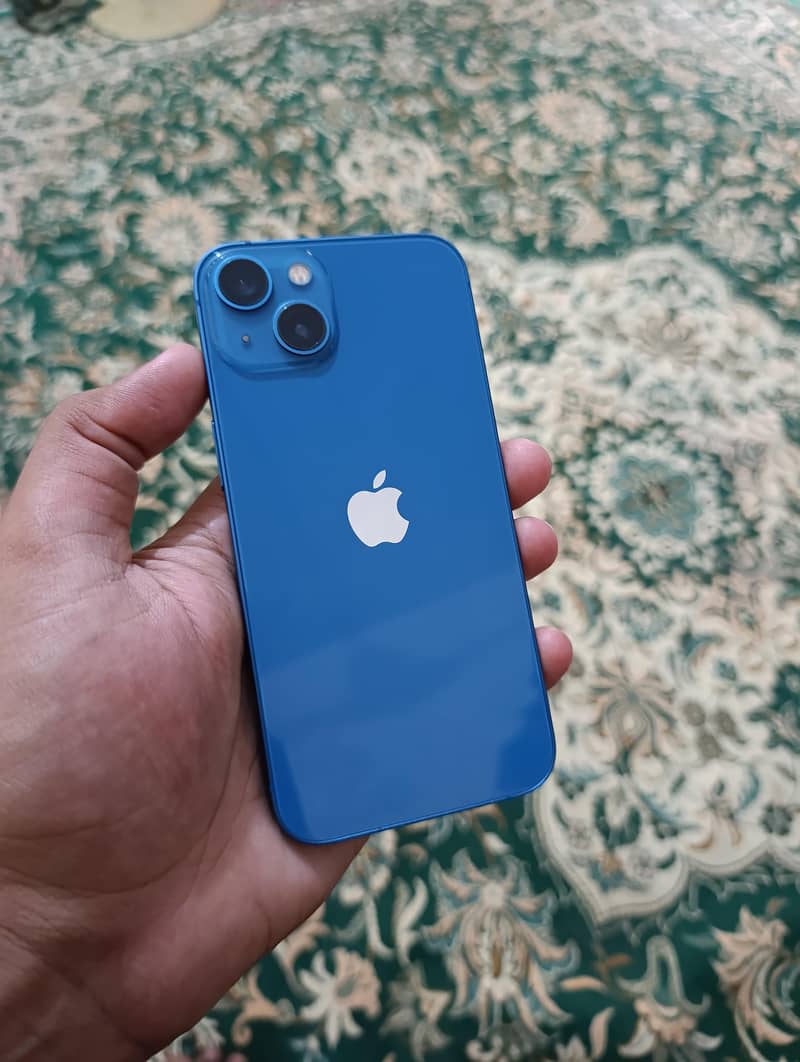 Apple iPhone 13 2