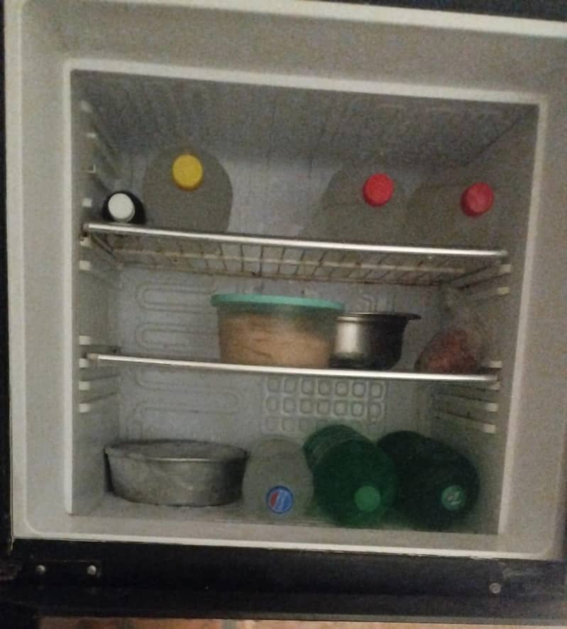 Refrigerator 1