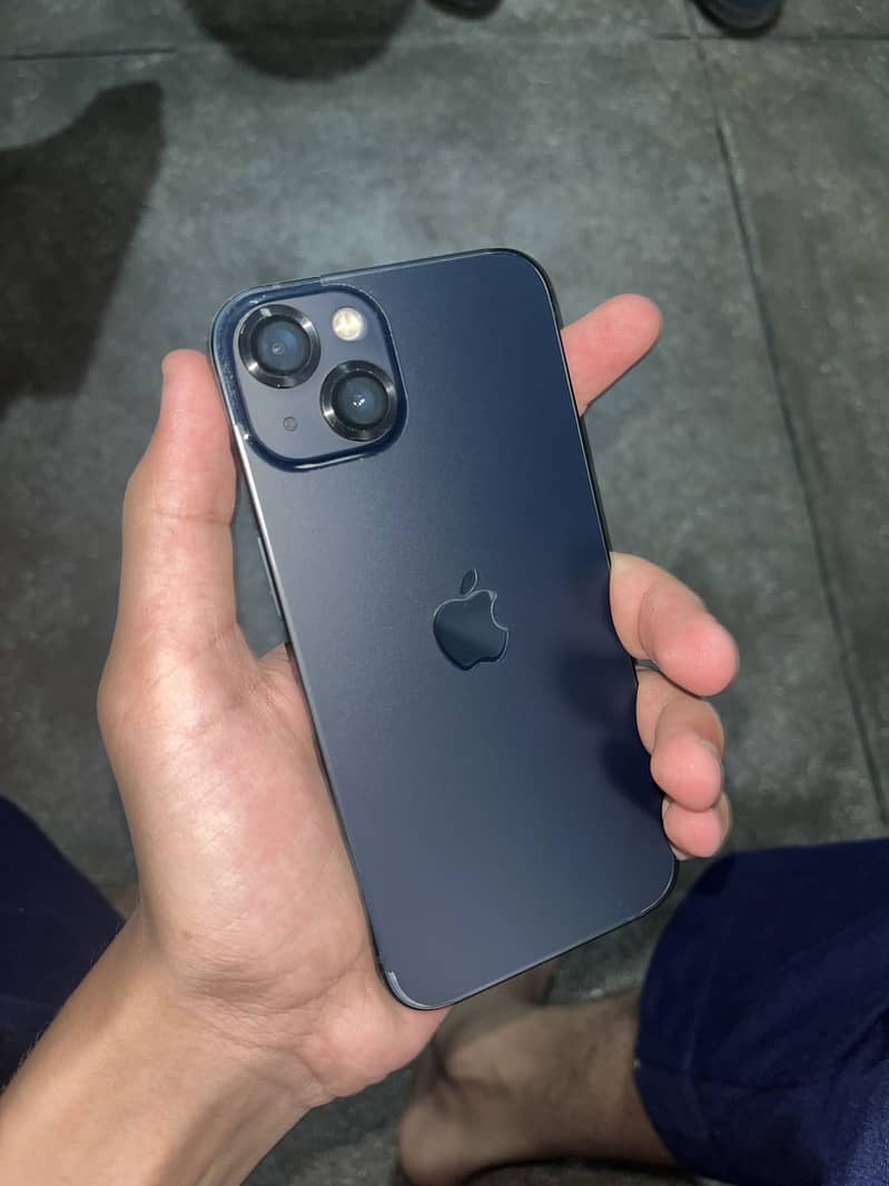 Apple iPhone 13 3