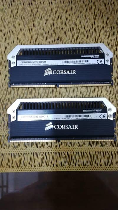 Corsair Dominator Platinum 16GB (2×8GB) DDR4 3000MHz CL15 RAM
