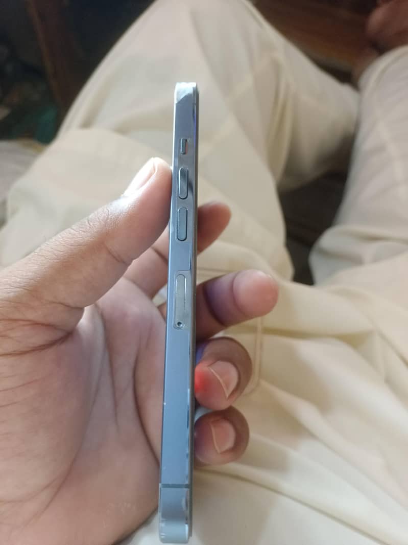 Apple iPhone 13 Pro 3