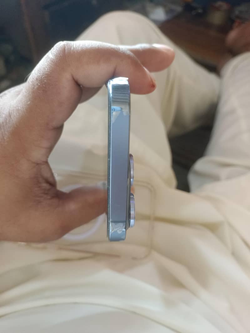 Apple iPhone 13 Pro 6