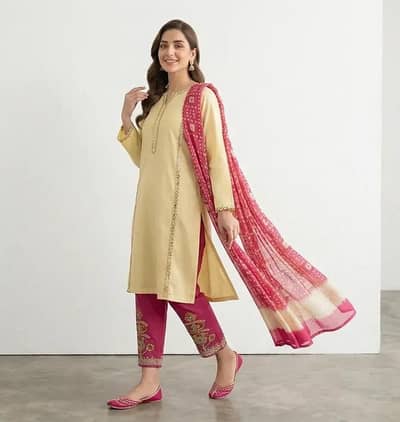 beautiful stitched suit for women