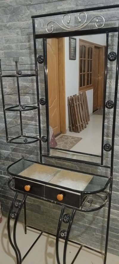 iron dressing table
